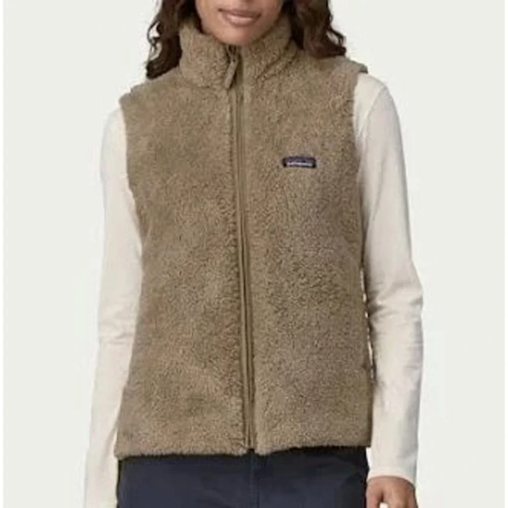 Patagonia Los Gatos Fleece Vest Women Small Tan High Pile Soft Layer Cozy Hiking